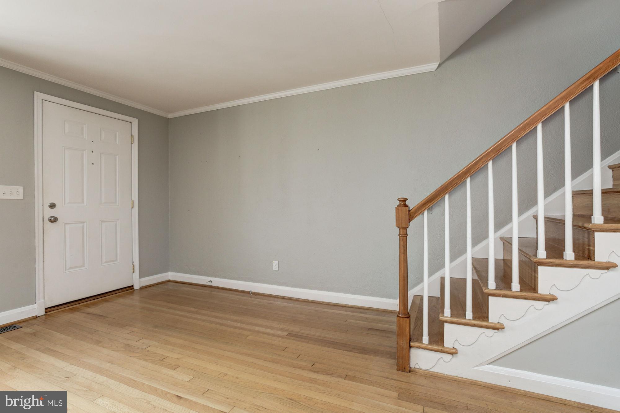 1116 Elm Road Halethorpe, MD 21227 - Photo 5 of 43 Entry way