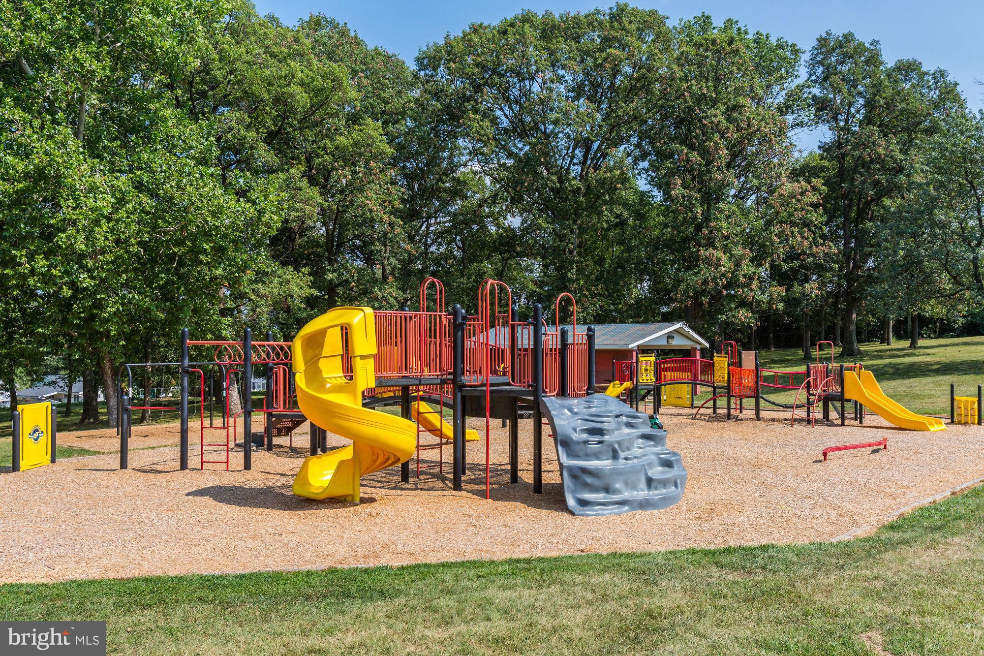 1116 Elm Road Halethorpe, MD 21227 - Photo 43 of 43 and a tot lot!