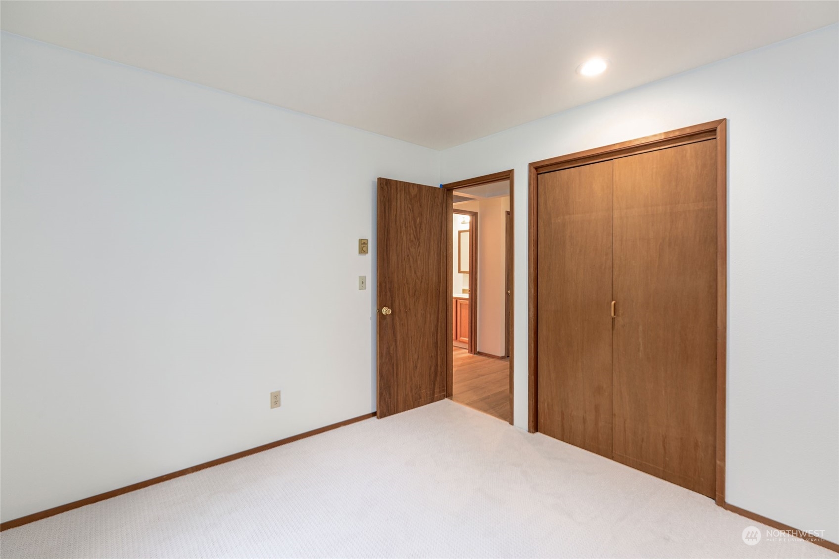 198 Ridgedale Road Friday Harbor, WA 98250 - Photo 27 of 39 a view of an empty room