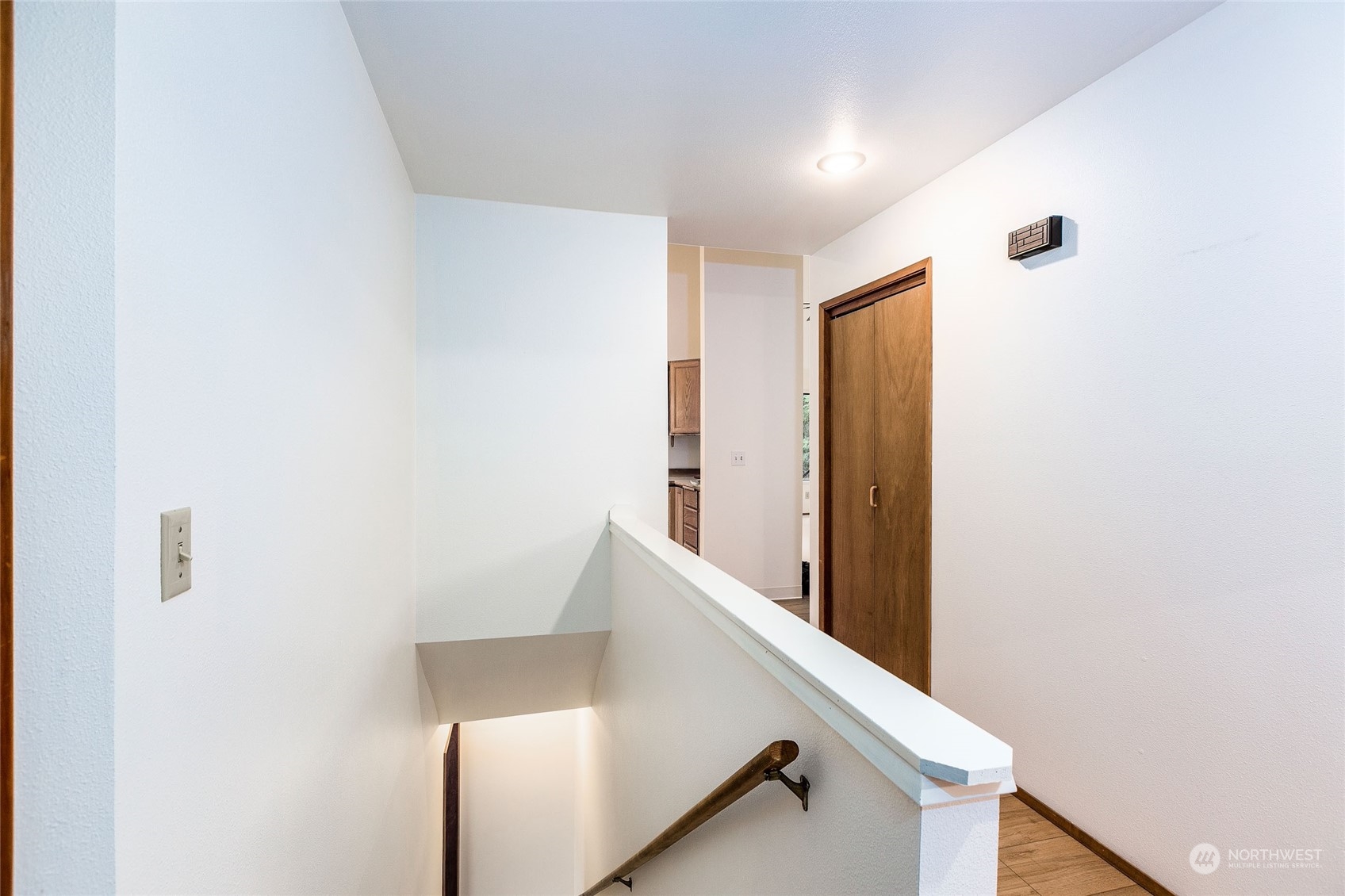 198 Ridgedale Road Friday Harbor, WA 98250 - Photo 30 of 39 a view of hallway