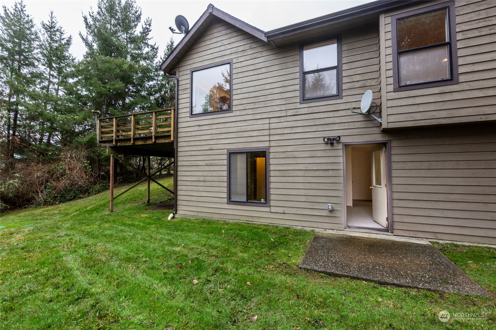 198 Ridgedale Road Friday Harbor, WA 98250 - Photo 31 of 39 a view of a house with a yard