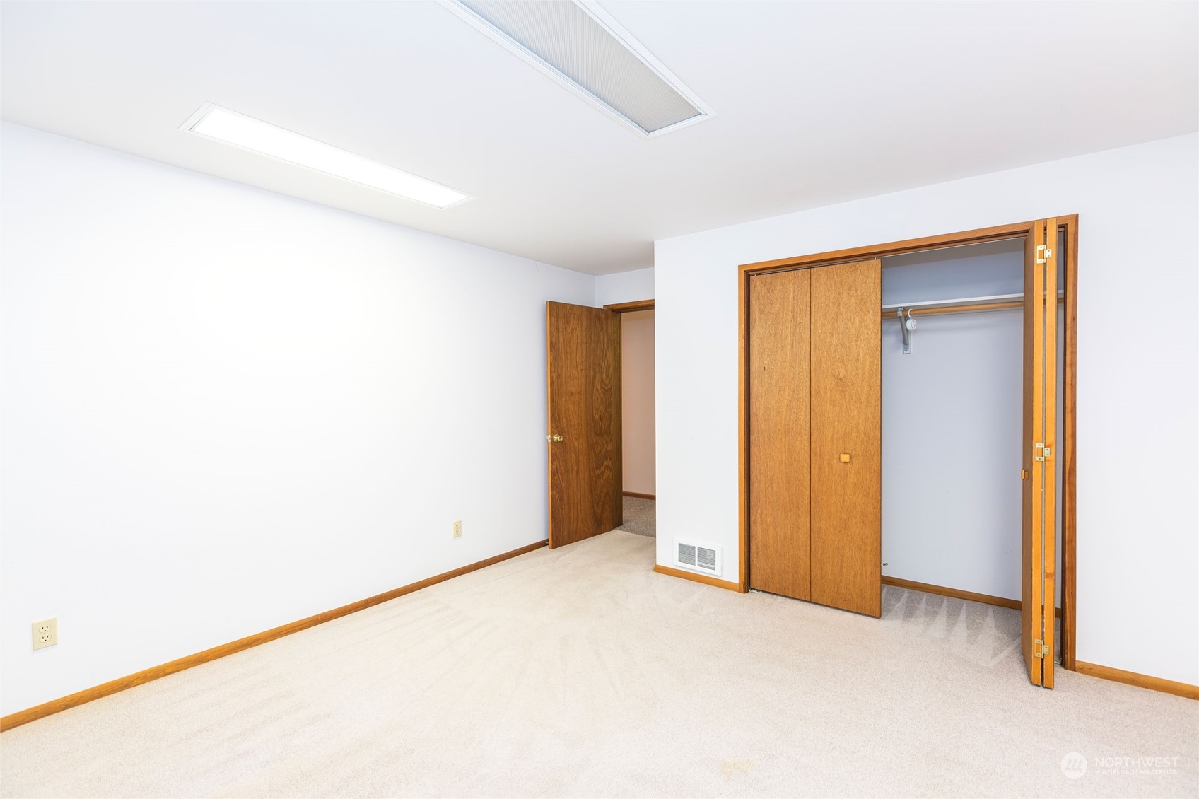 198 Ridgedale Road Friday Harbor, WA 98250 - Photo 36 of 39 a view of an empty room