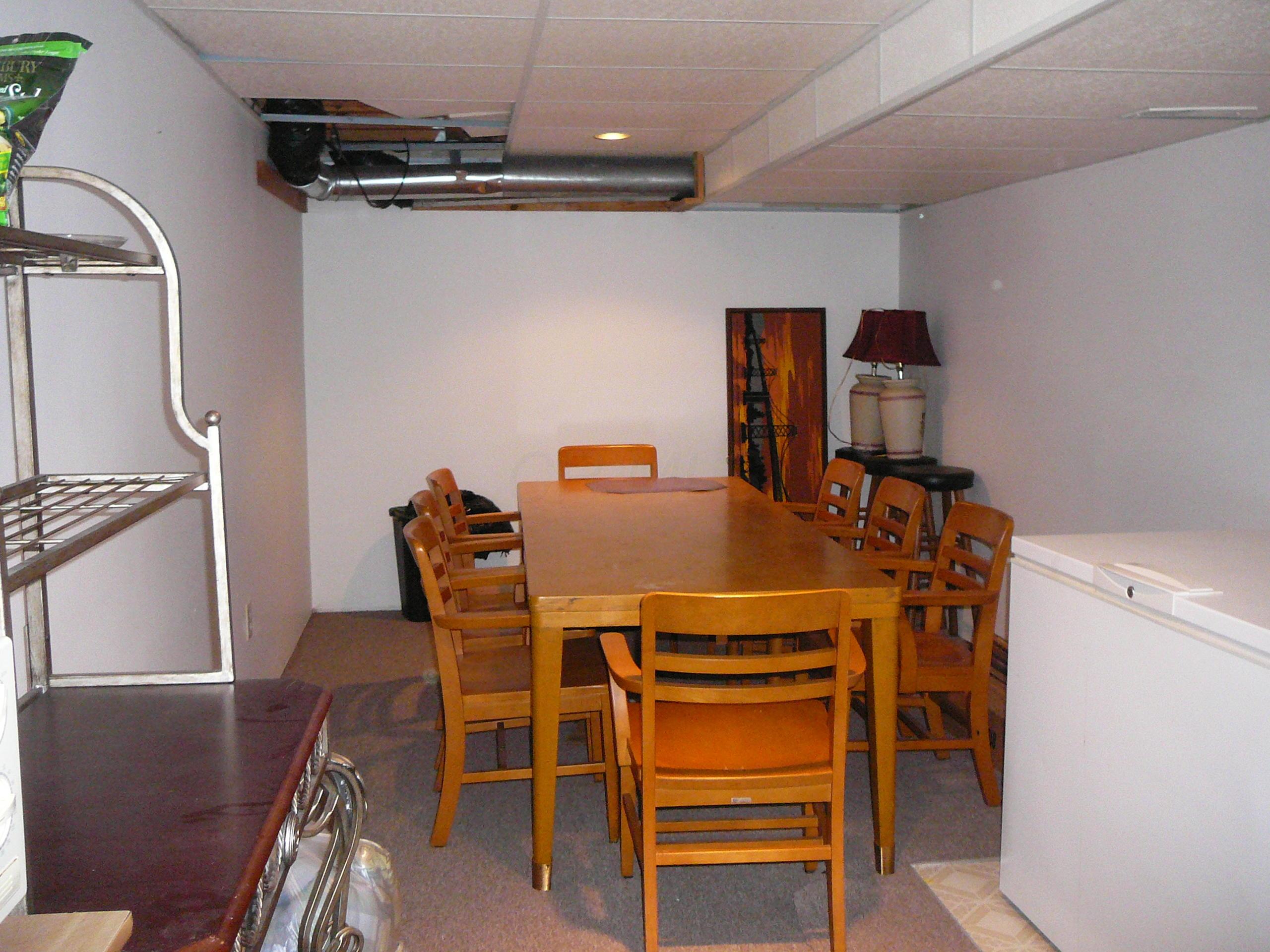 2474 Koebel Road Columbus, OH 43207 - Photo 21 of 38 Gallery Image 21