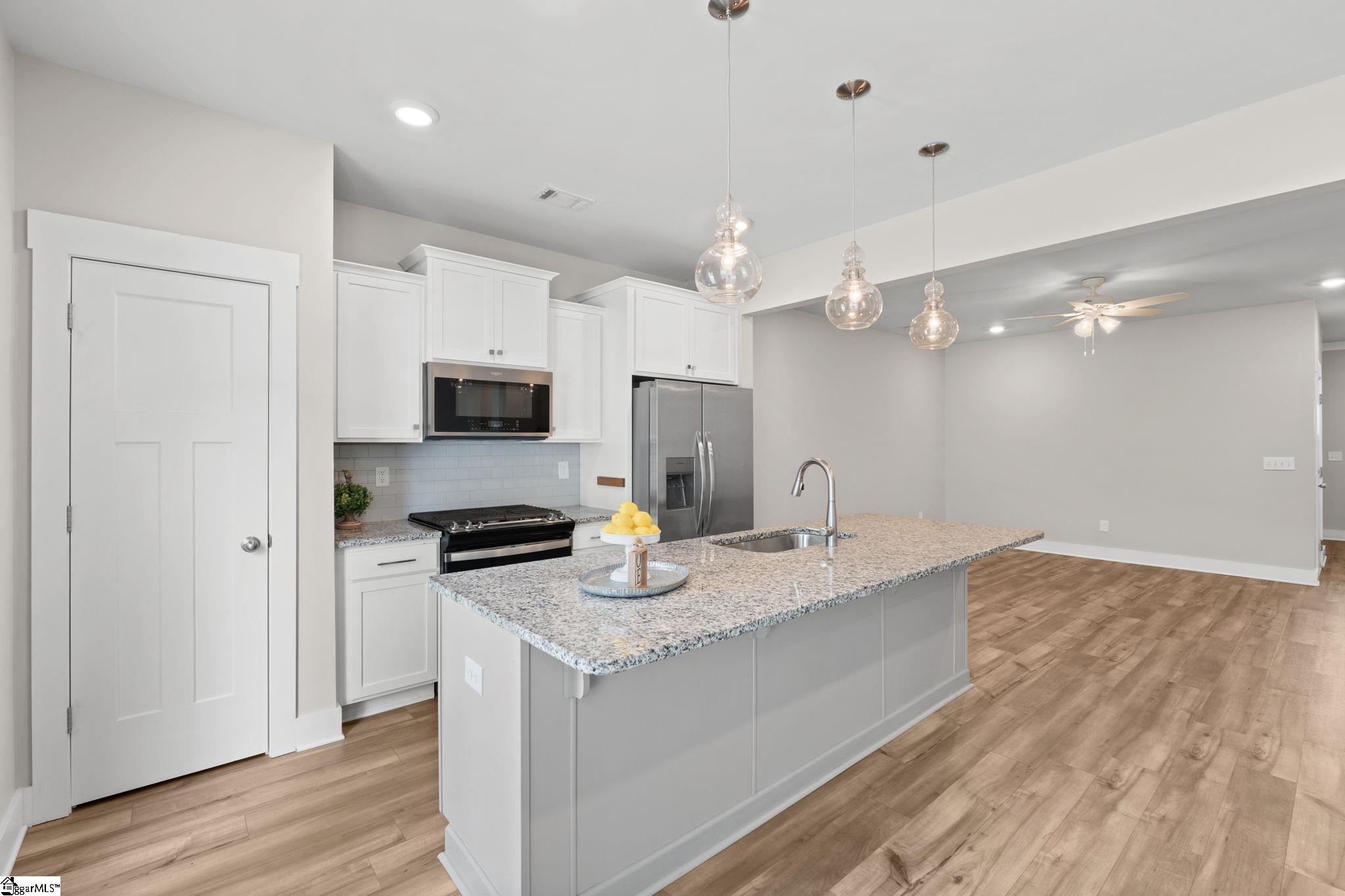26 Starlake Road Simpsonville, SC 29681 - Photo 15 of 37