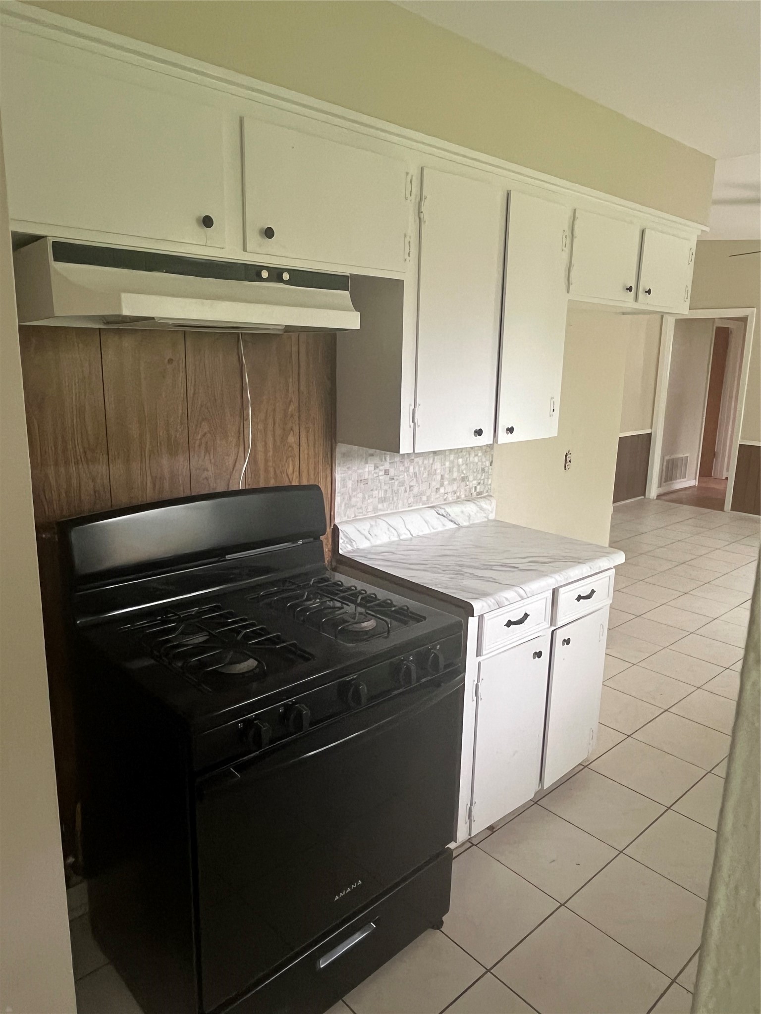 423 West Troy Road Houston, TX 77091 - Photo 5 of 14 Gallery Image 5