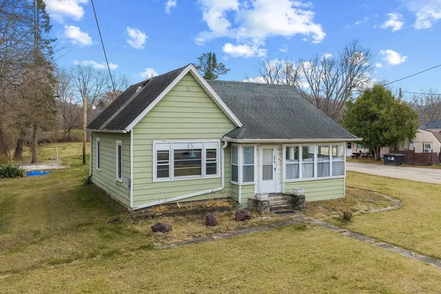 $157,000 | 1919 Allison Park Drive, Richland Center, WI 53581