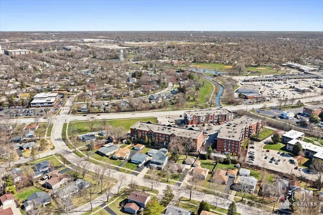 $2,250 | 3501 Wellington Court, Unit 409, Rolling Meadows, IL 60008