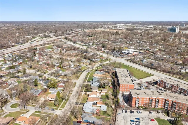 $2,250 | 3501 Wellington Court, Unit 409, Rolling Meadows, IL 60008