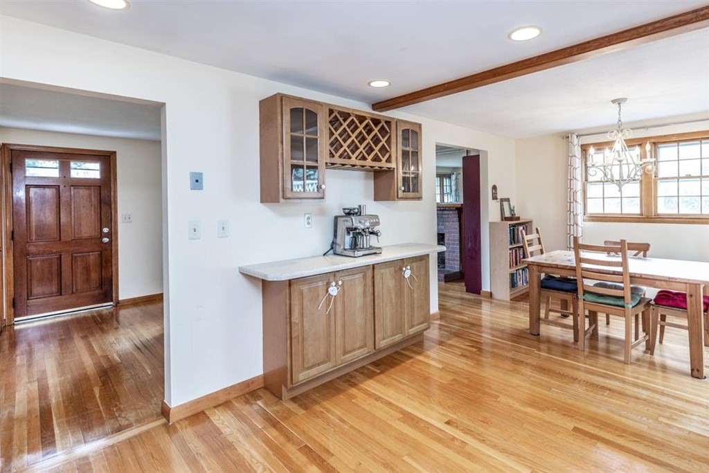 20 Cormier Road Burlington, MA 01803 - Photo 12 of 38 Gallery Image 12