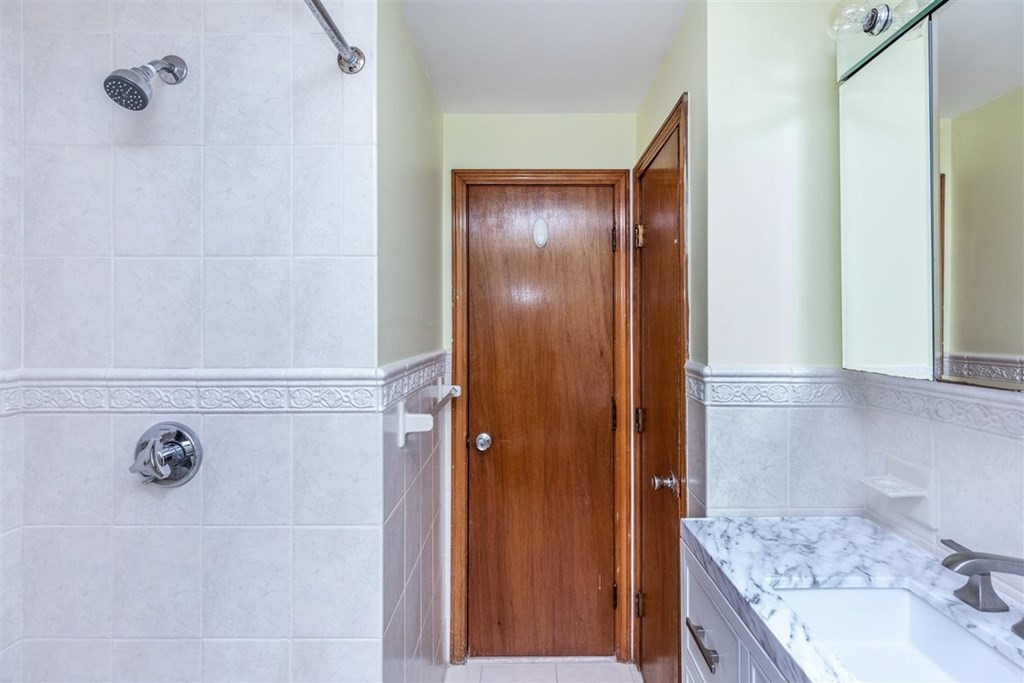 20 Cormier Road Burlington, MA 01803 - Photo 24 of 38 Gallery Image 24