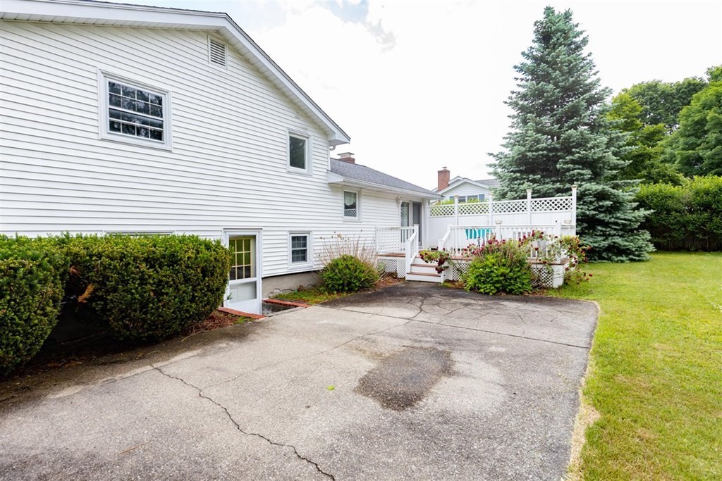 20 Cormier Road Burlington, MA 01803 - Photo 34 of 38 Gallery Image 34
