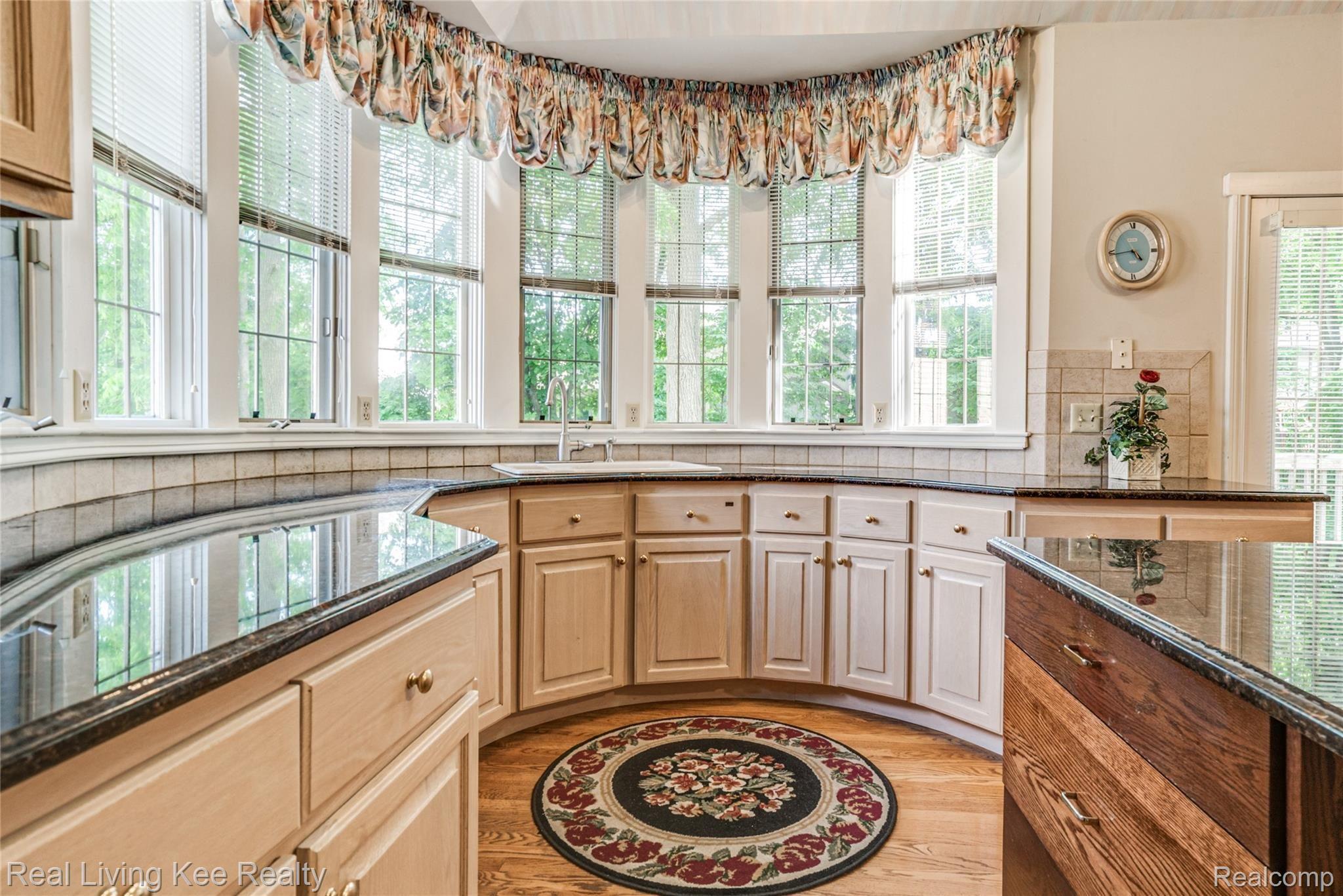 3655 Cedar Shake Drive Rochester, MI 48309 - Photo 36 of 71 Interiors (24 of 59).jpg
