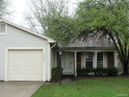 42657 Barchester Road Canton, MI 48187 - Photo 1 of 5 82_74_827443_Subject_Front