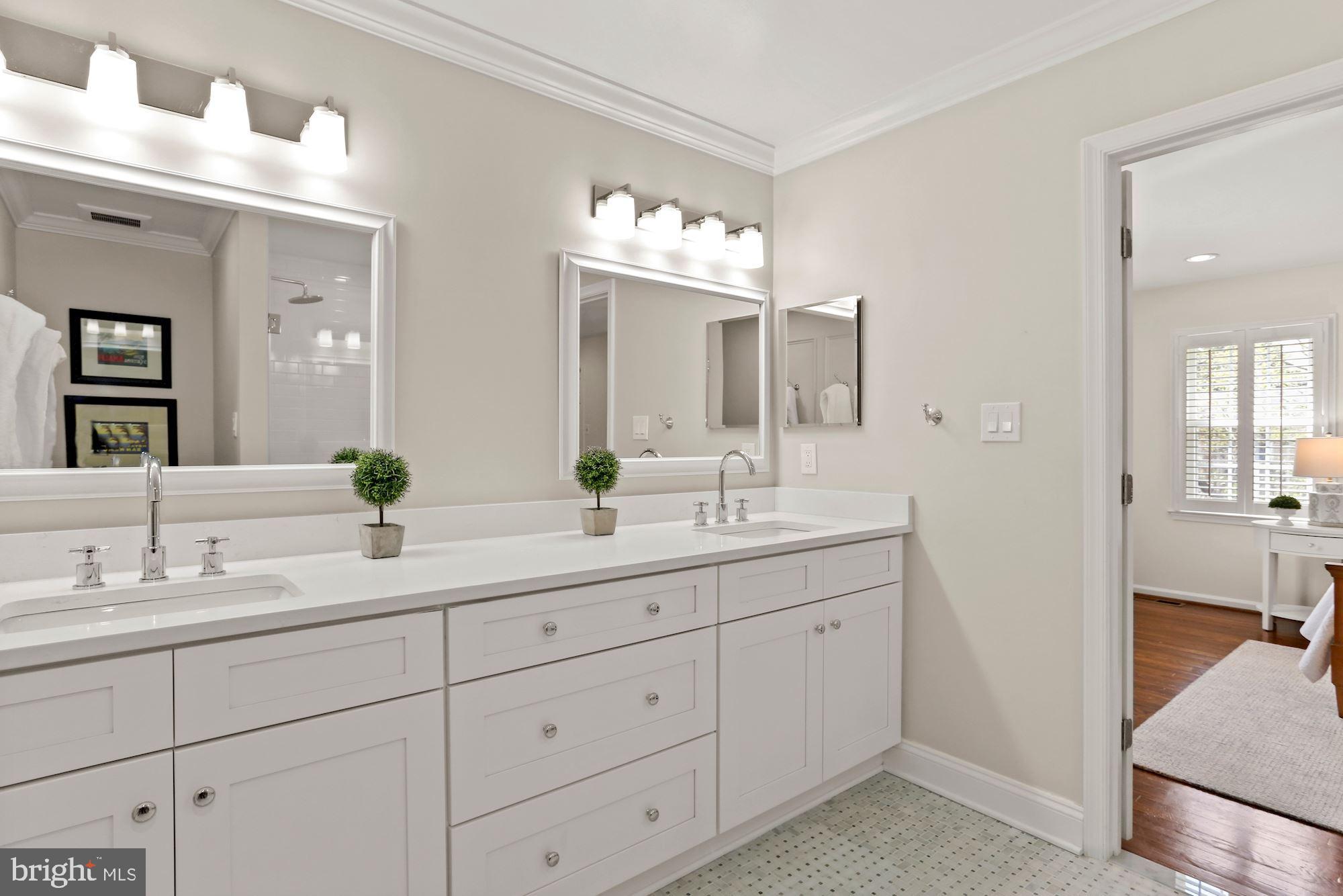 9512 Reach Road Potomac, MD 20854 - Photo 25 of 43 En-Suite Primary Bathroom