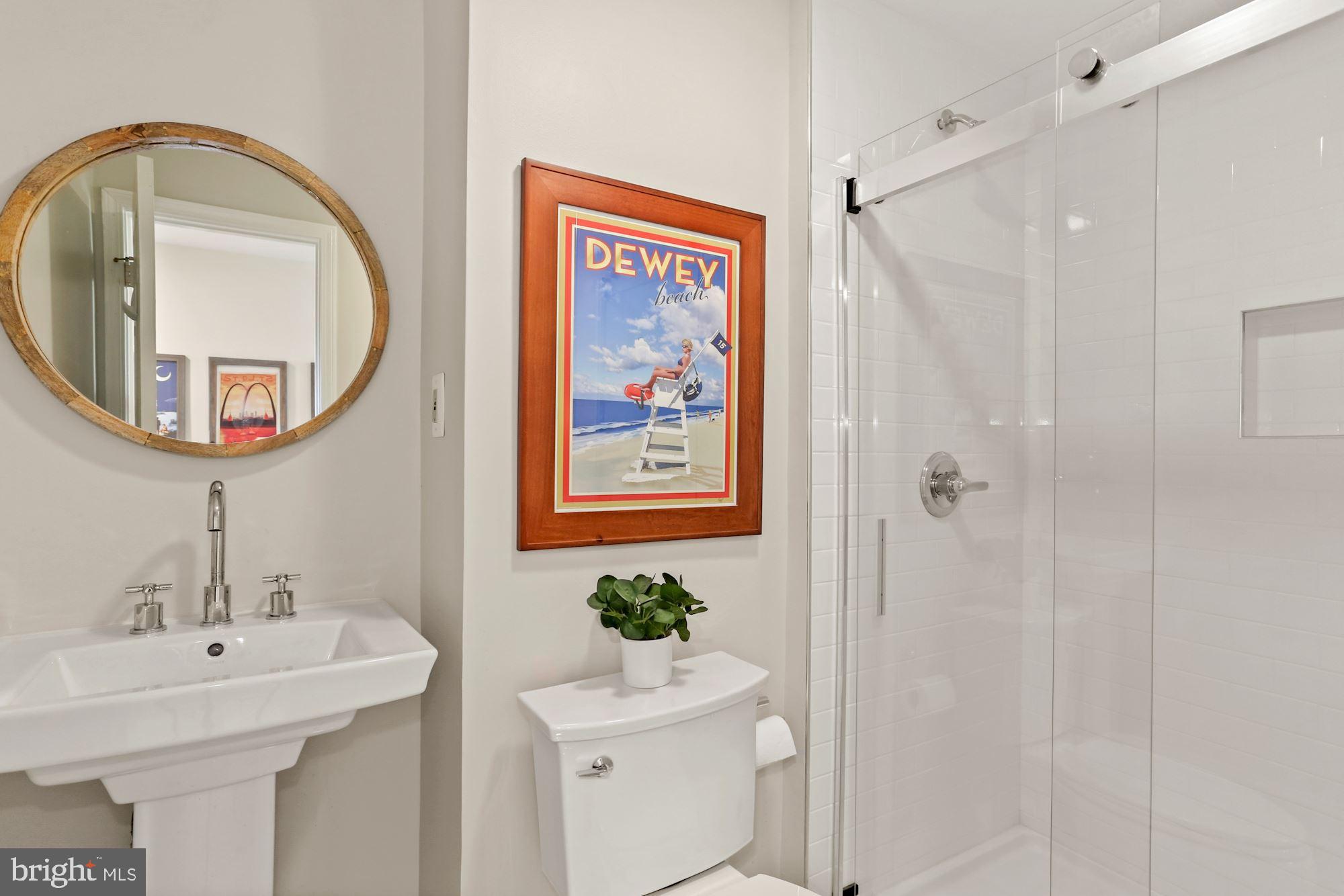 9512 Reach Road Potomac, MD 20854 - Photo 35 of 43 Lower Level Full Bathroom