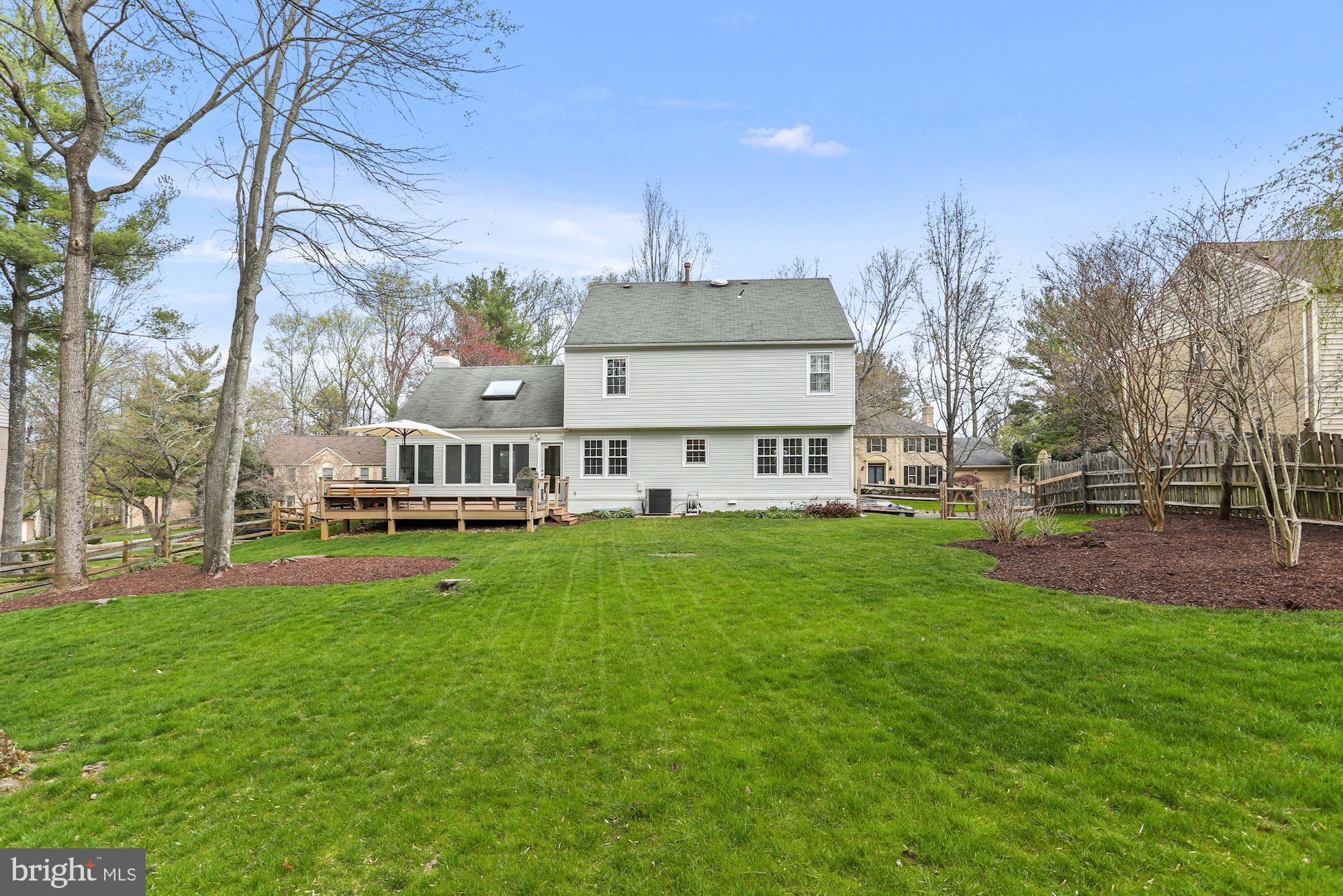 9512 Reach Road Potomac, MD 20854 - Photo 41 of 43 Expansive Level Backyard
