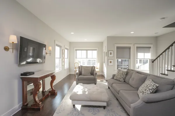 $3,300 | 607 Centerpoint Lane, Nashville, TN 37209