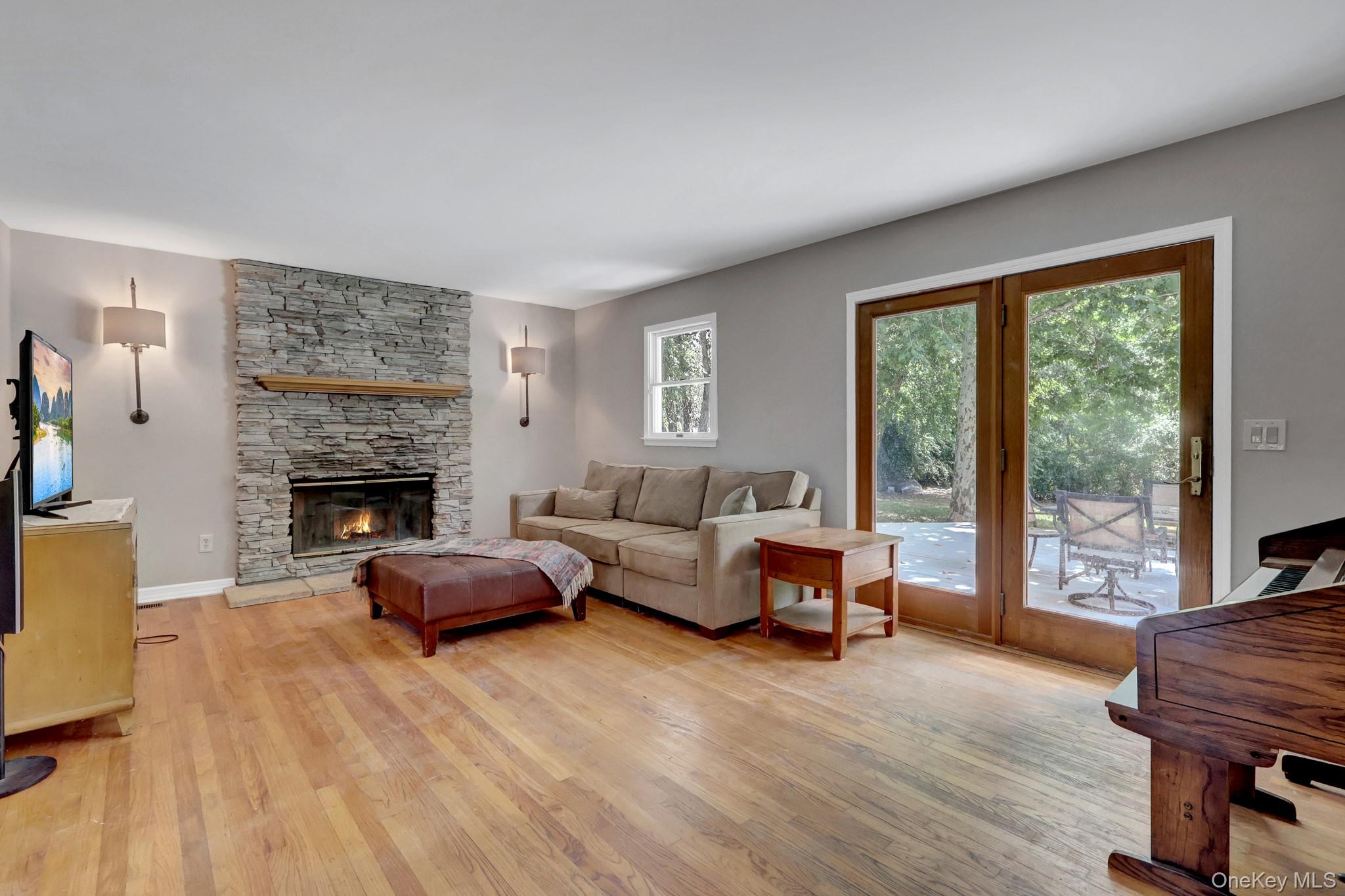 67 Randall Road Wading River, NY 11792 - Photo 12 of 50