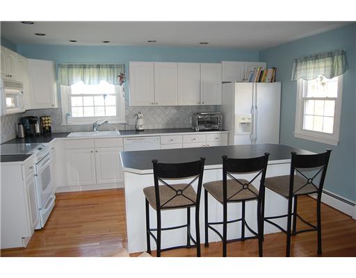 10 Old River Road Barrington, RI 02806 - Photo 6 of 11 Kitchen.