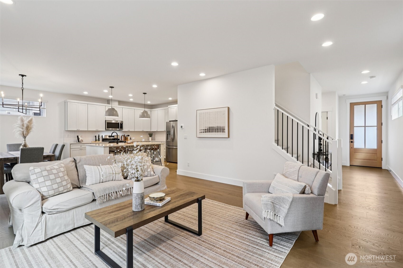 8012 222nd Street Southwest Edmonds, WA 98026 - Photo 4 of 32