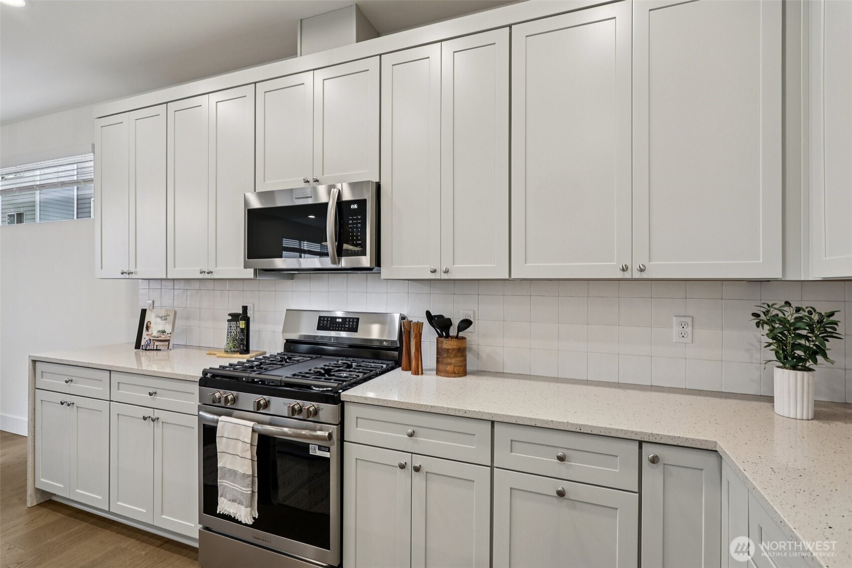 8012 222nd Street Southwest Edmonds, WA 98026 - Photo 10 of 32