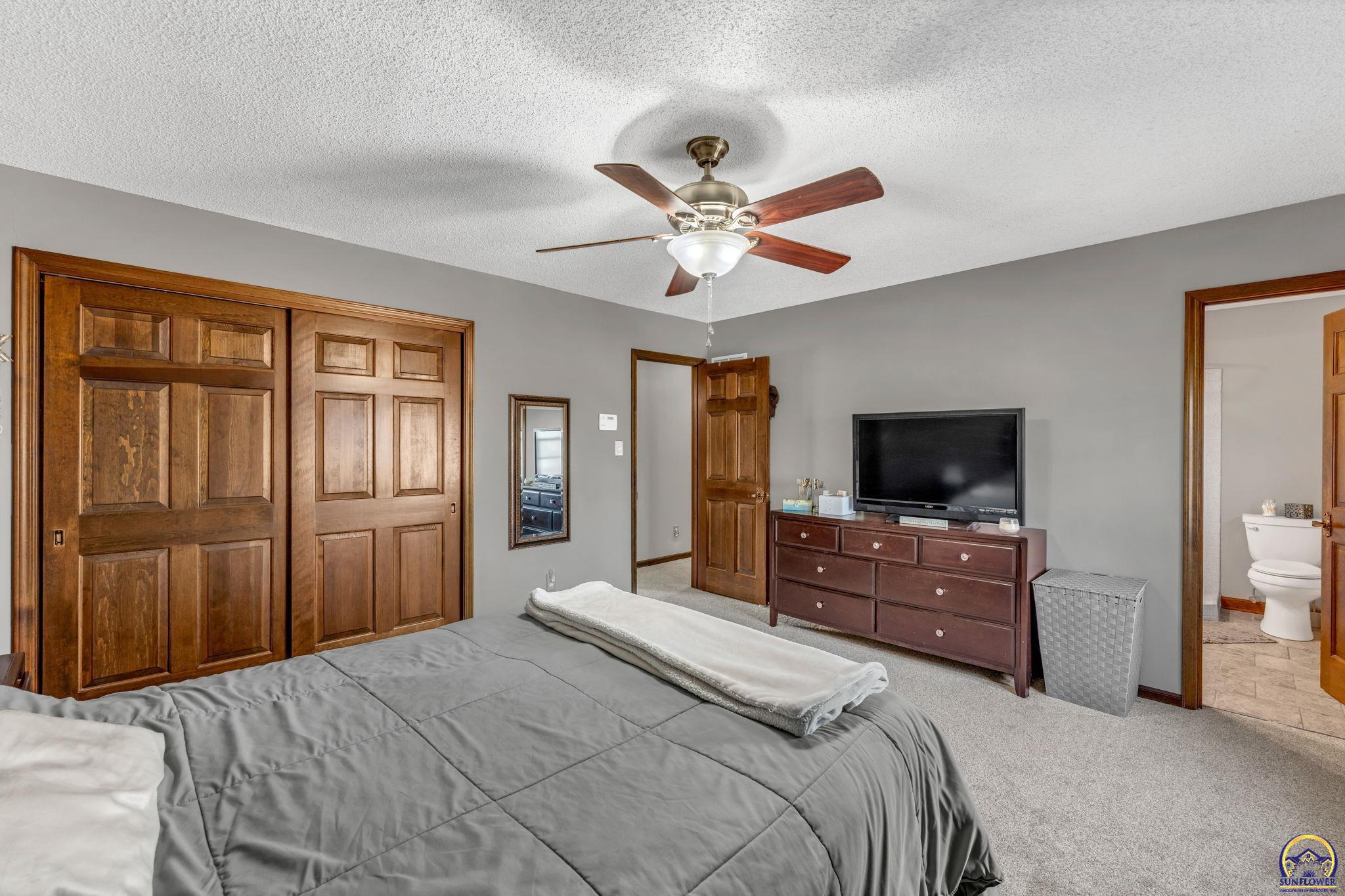 2224 Southwest Alameda Court Topeka, KS 66614 - Photo 20 of 50