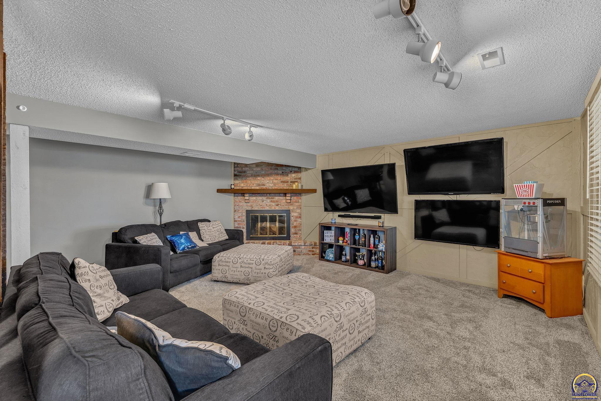 2224 Southwest Alameda Court Topeka, KS 66614 - Photo 28 of 50