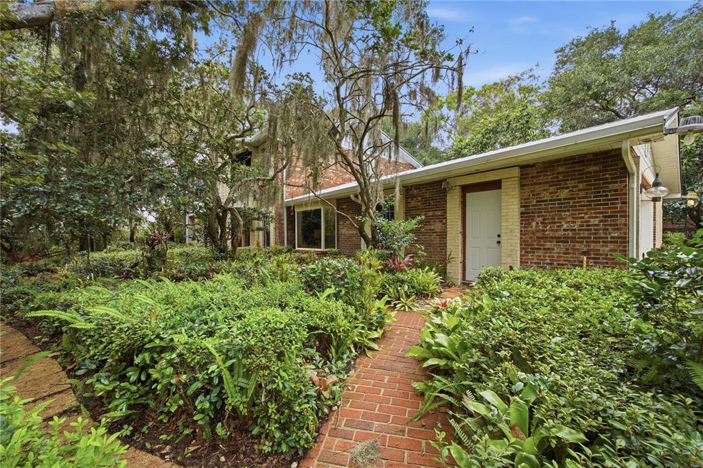 2271 Keystone Road Tarpon Springs, FL 34688 - Photo 3 of 50