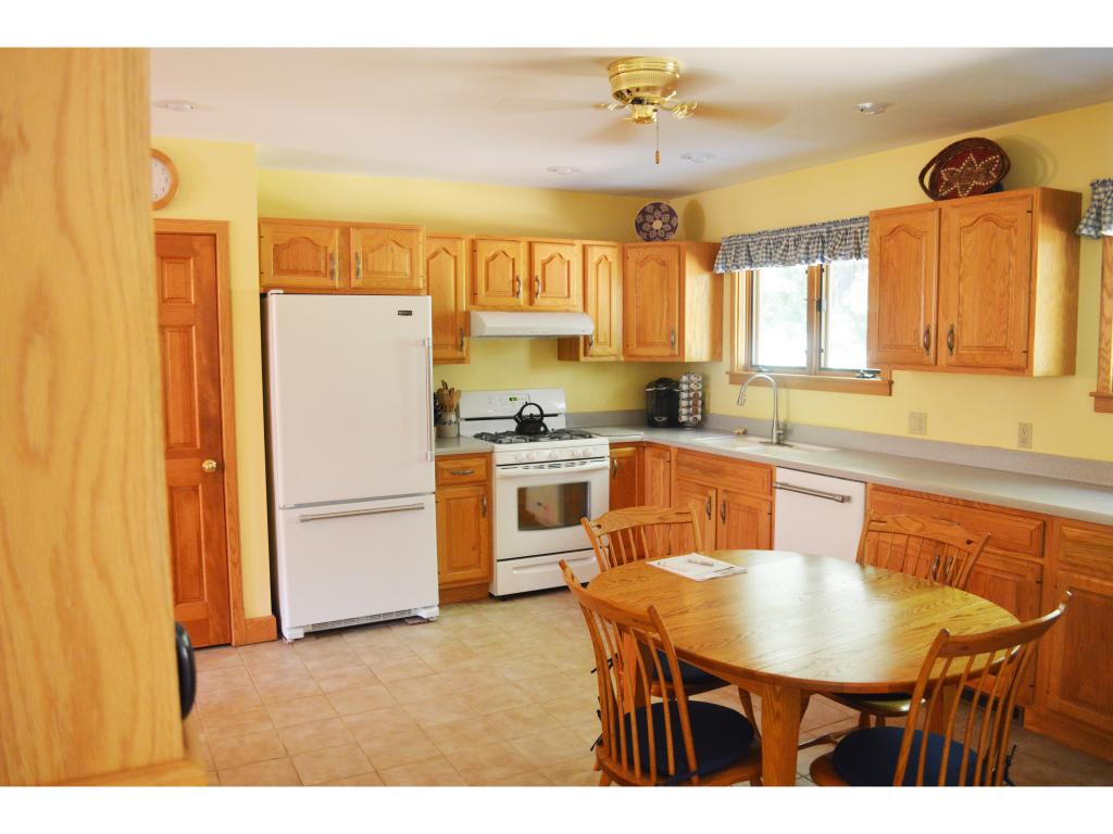 16 Hubbard Road Dover, NH 03820 - Photo 18 of 35