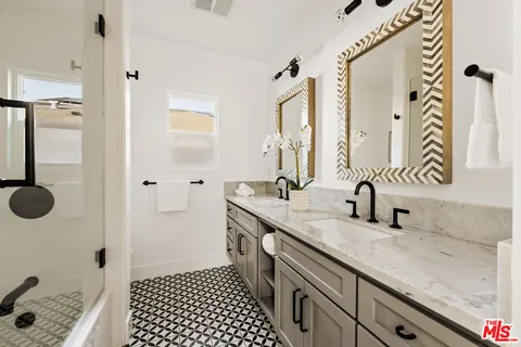 $2,295,000 | 4241 Beethoven Street, Los Angeles, CA 90066