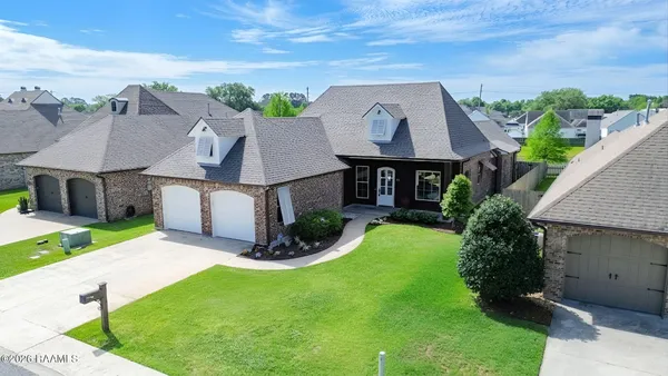 $399,000 | 111 Phelps Drive, Youngsville, LA 70592