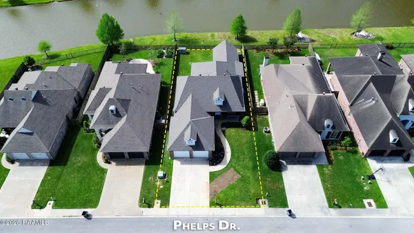 $399,000 | 111 Phelps Drive, Youngsville, LA 70592