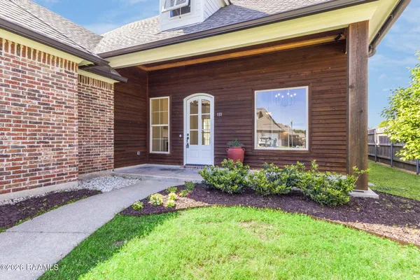 $399,000 | 111 Phelps Drive, Youngsville, LA 70592