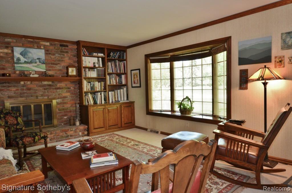 1363 Seville Road Rochester Hills, MI 48309 - Photo 3 of 16