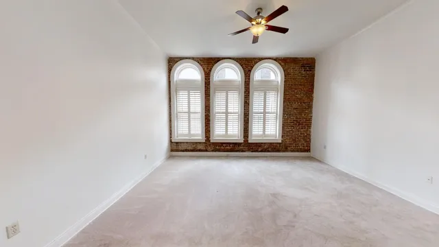 $3,995 | 800 Market Street, Unit 404, Chattanooga, TN 37402