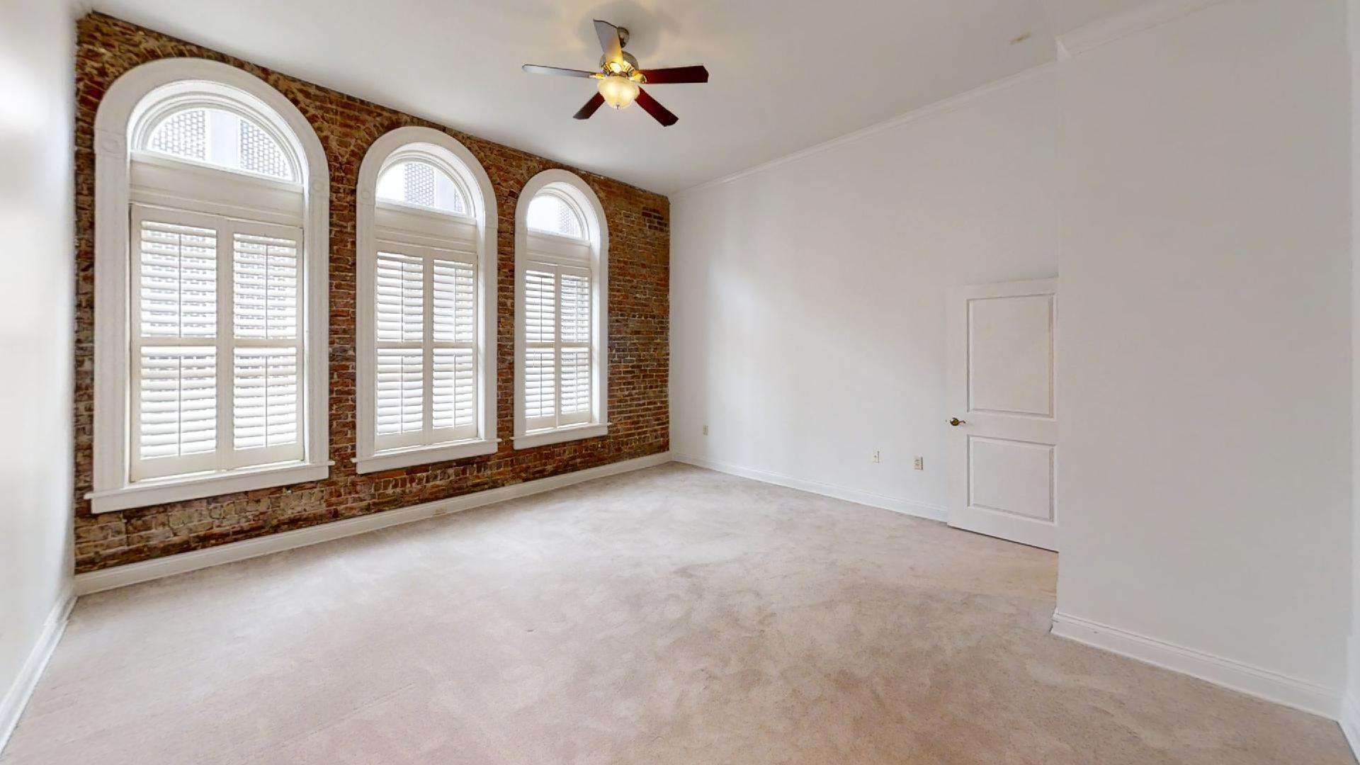 800 Market Street, Unit 404 Chattanooga, TN 37402 - Photo 13 of 37 Loveman