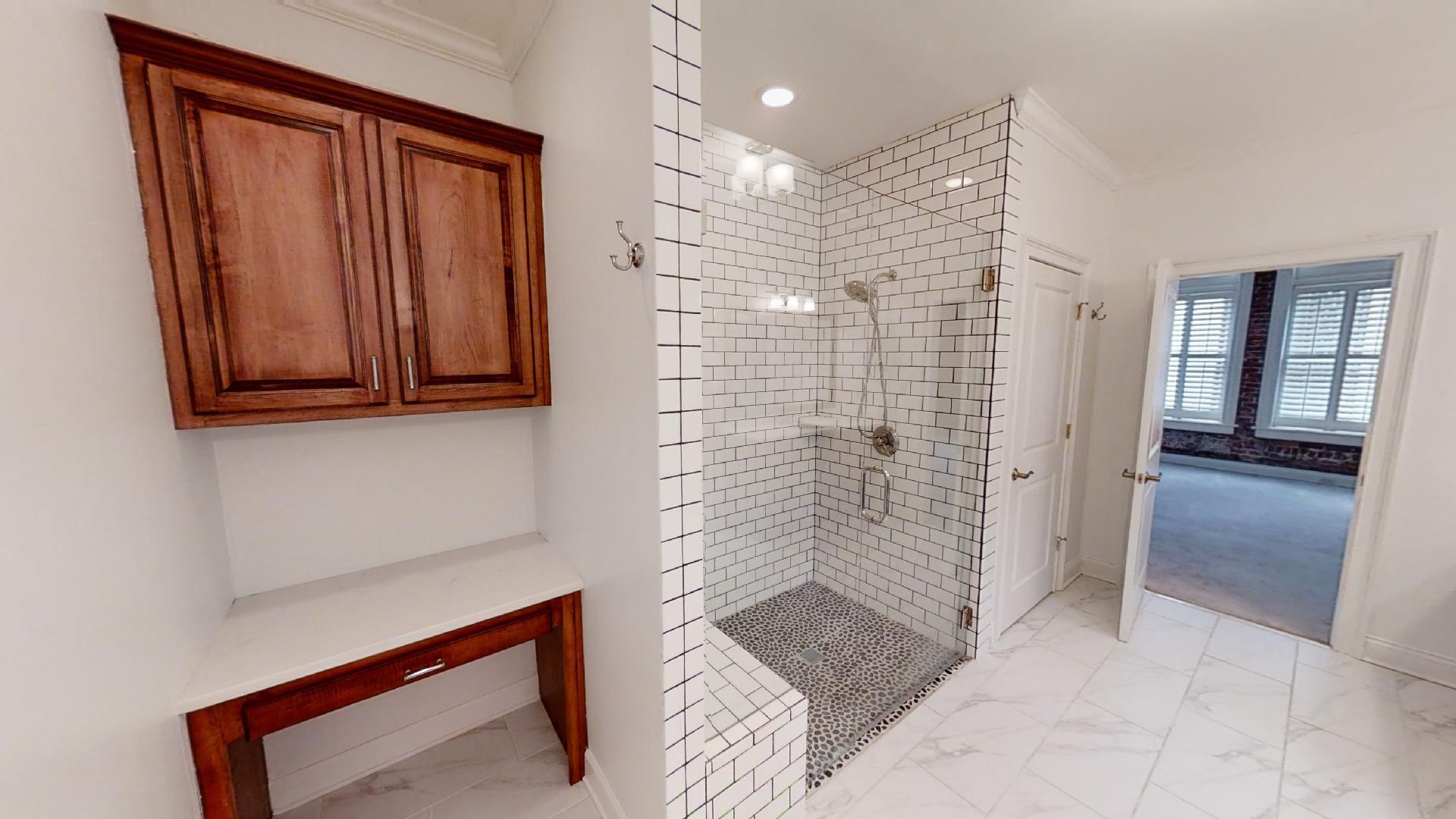 800 Market Street, Unit 404 Chattanooga, TN 37402 - Photo 17 of 37 Loveman