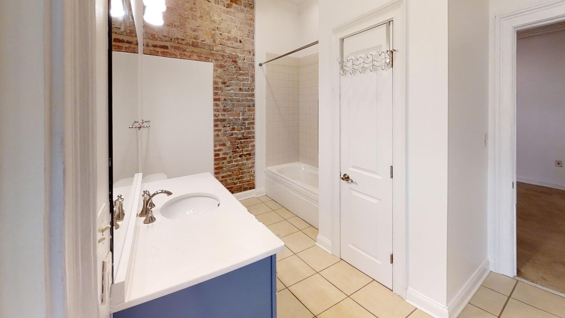 800 Market Street, Unit 404 Chattanooga, TN 37402 - Photo 22 of 37 Loveman