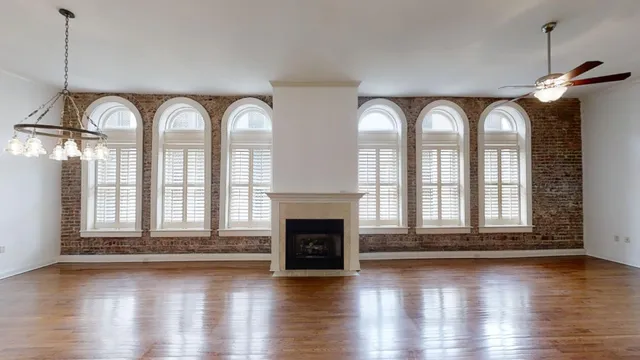 $3,995 | 800 Market Street, Unit 404, Chattanooga, TN 37402