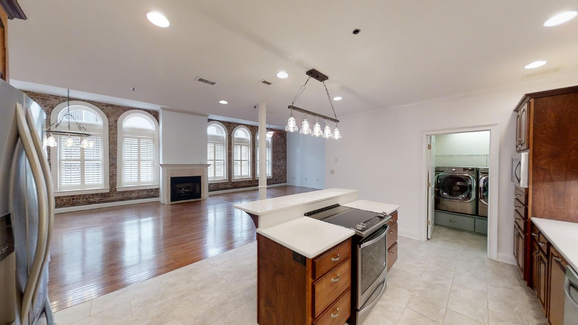 800 Market Street, Unit 404 Chattanooga, TN 37402 - Photo 5 of 37 Loveman