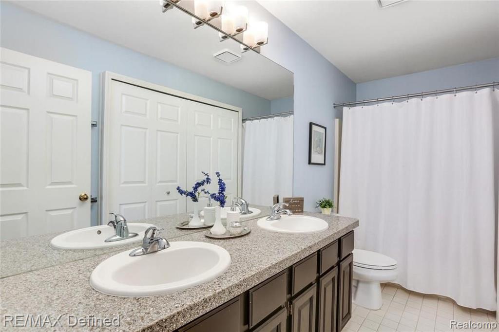 1141 Sandy Ridge Drive Rochester Hills, MI 48306 - Photo 19 of 28