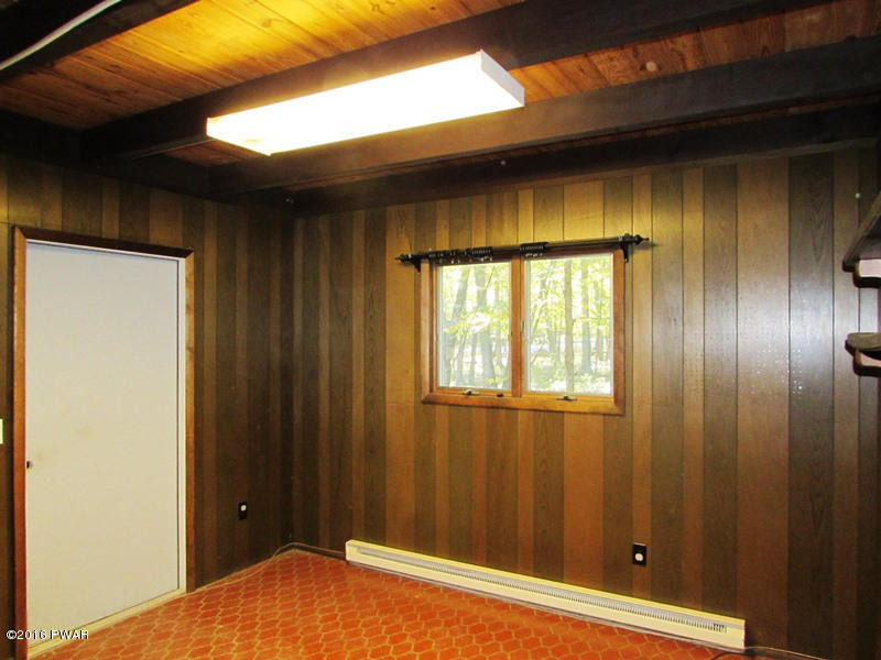 104 Rimrock Lane Hawley, PA 18428 - Photo 13 of 33 Bedroom 4