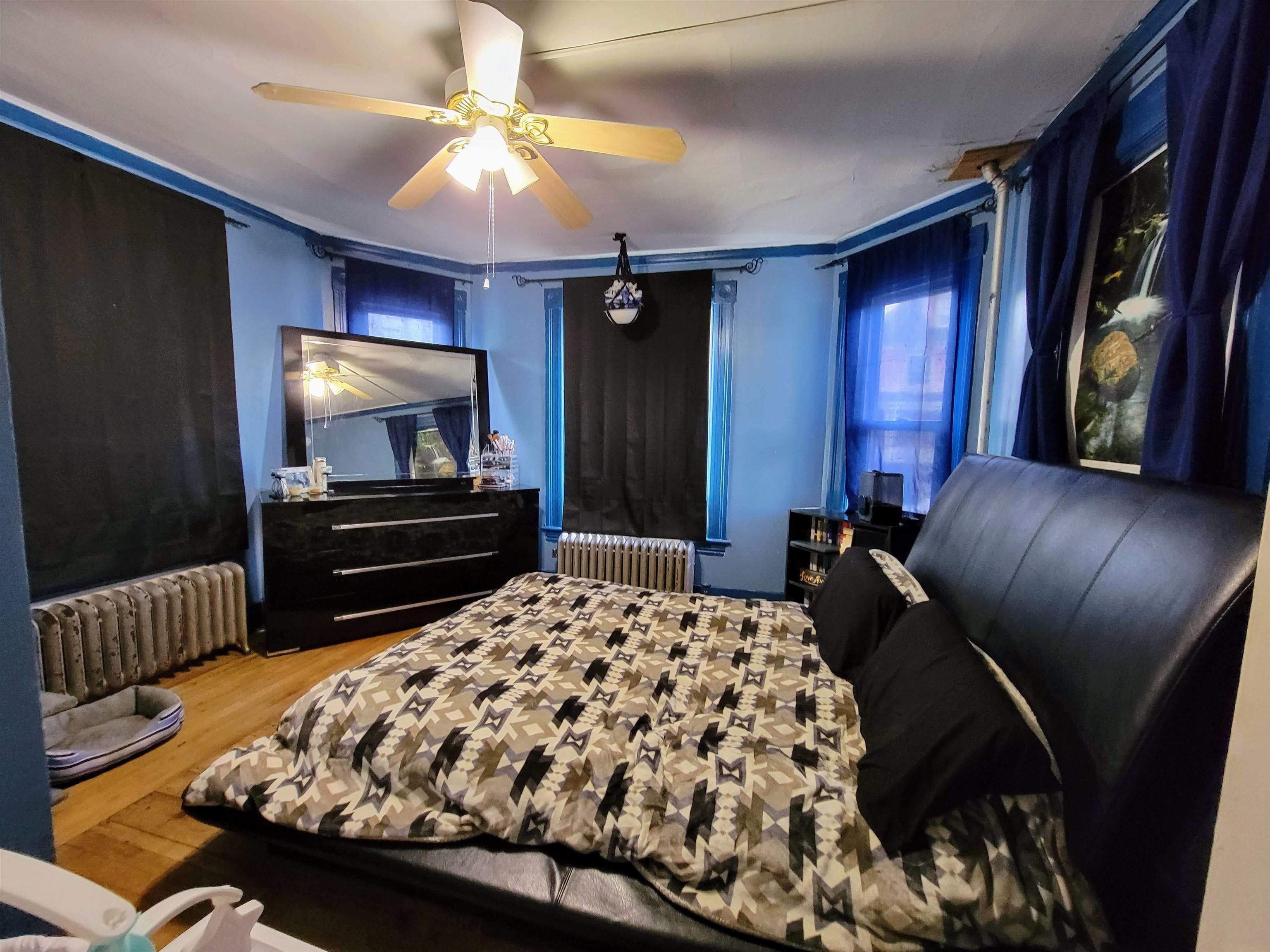 369 Walnut Street Manchester, NH 03104 - Photo 5 of 37 Gallery Image 5