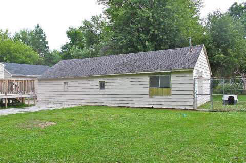 6114 East Potter Road Burton, MI 48509 - Photo 28 of 29 20416767-27.JPG