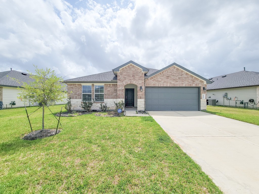 1014 Star Grass Lane Rosharon, TX 77583 - Photo 2 of 39