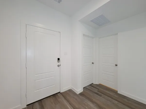 $2,400 | 1014 Star Grass Lane, Rosharon, TX 77583