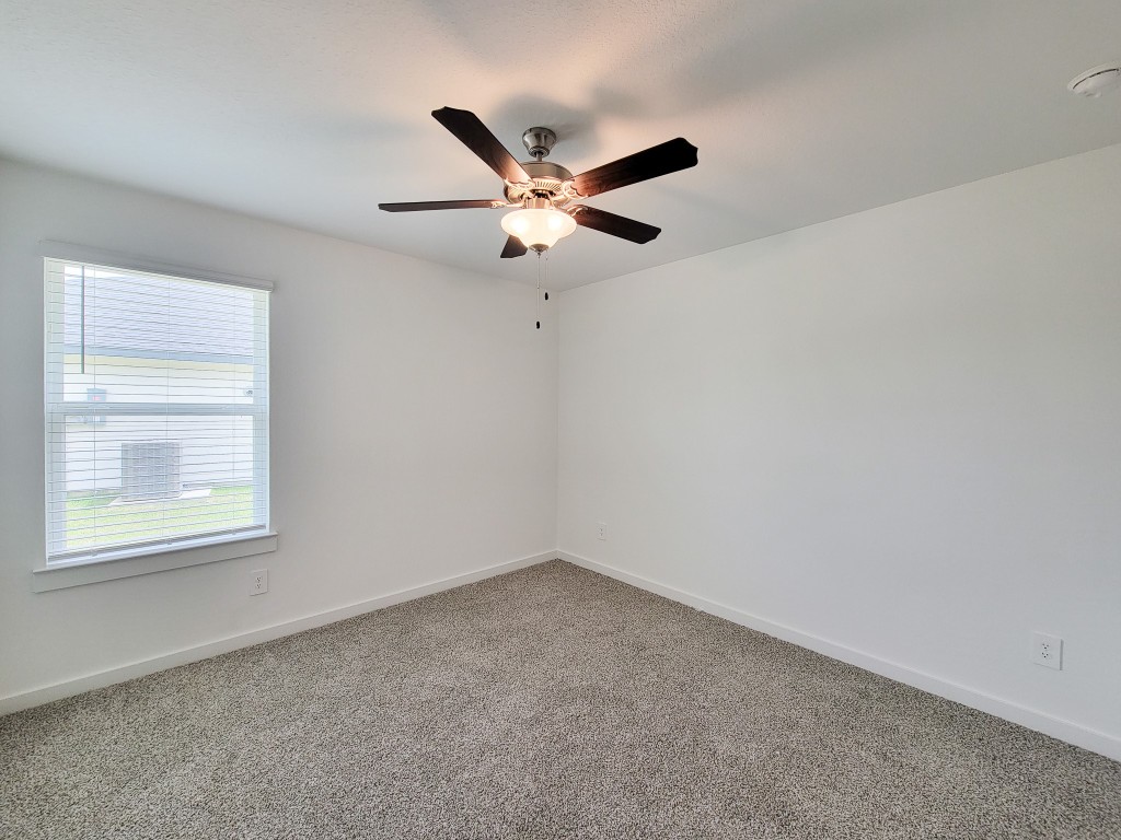 1014 Star Grass Lane Rosharon, TX 77583 - Photo 10 of 39