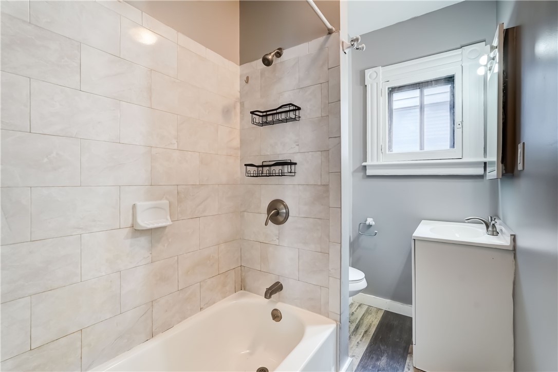 161-163 Hamilton Street, Unit 1 Rochester, NY 14620 - Photo 15 of 18