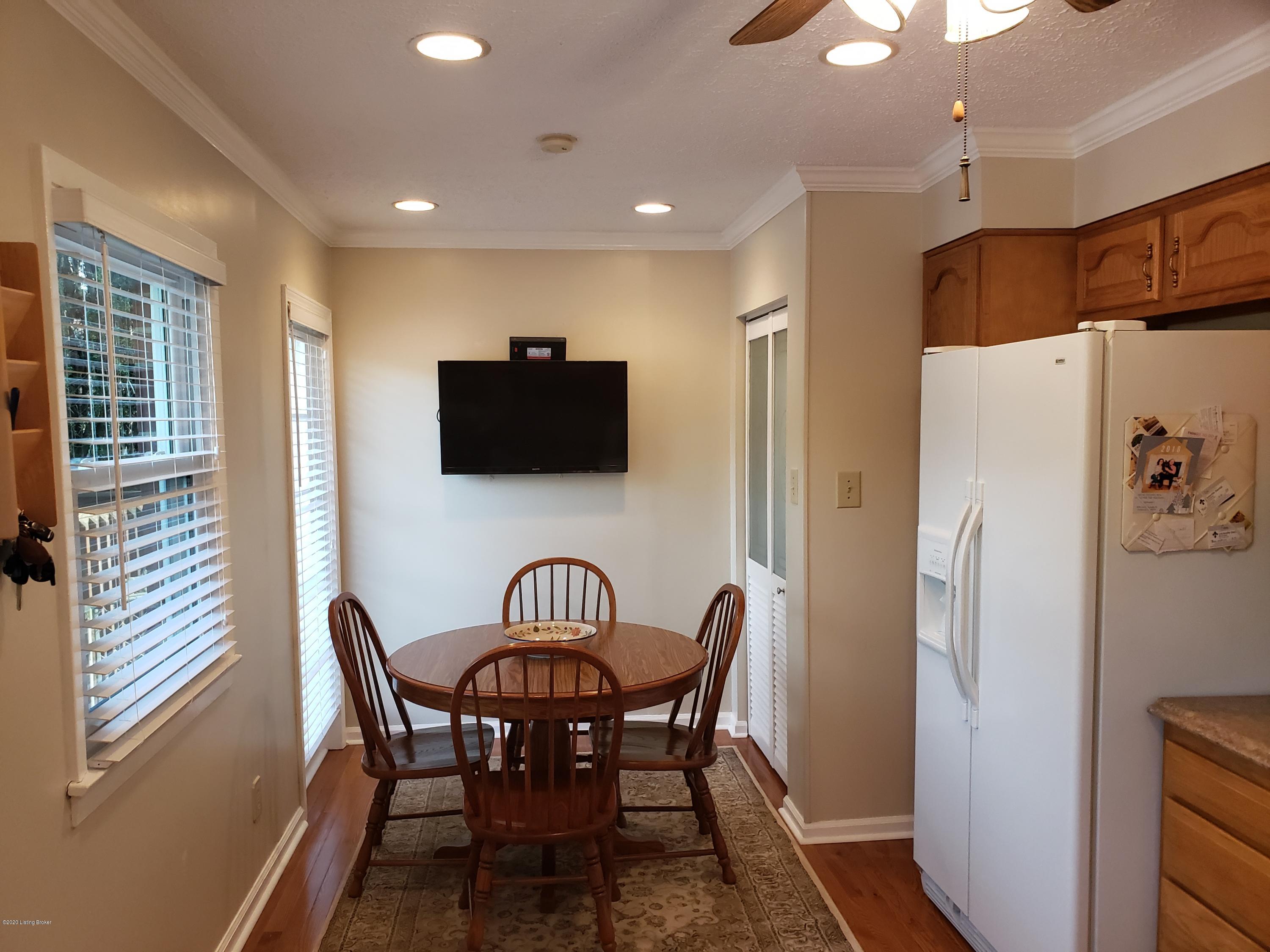 655 Edith Road Louisville, KY 40206 - Photo 15 of 33 15