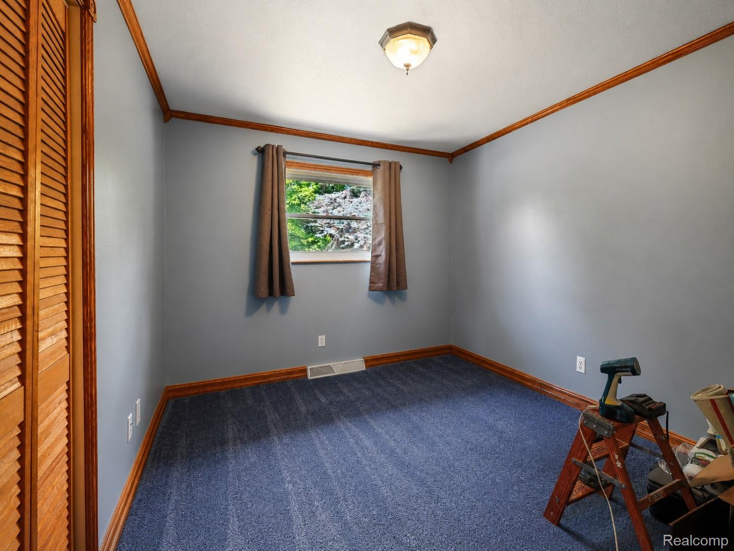 11399 Markley Road Gaines, MI 48436 - Photo 9 of 19 interior-6.JPG
